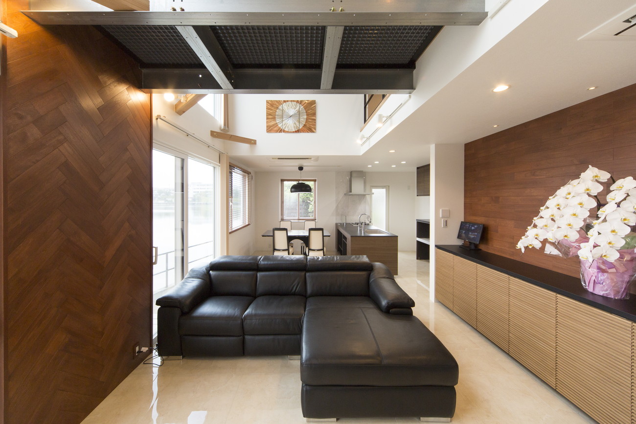 Second Value House